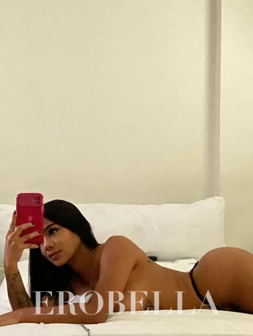 Vibrant Elegance with Yara Brazilian GFE's Natural Charm independent escort in marlow uk