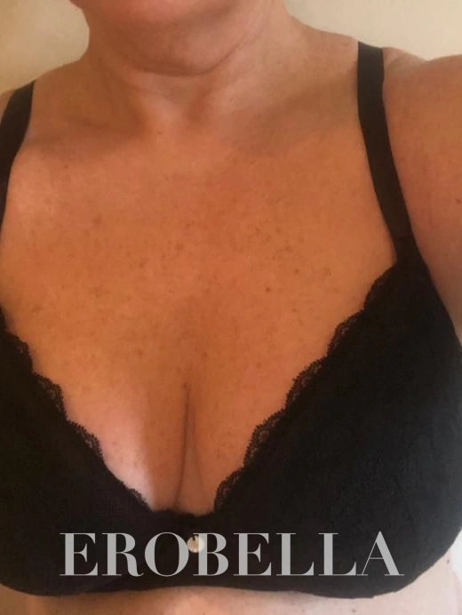 ✨ Discover the Elegance of Saskia Jones 🌹 Available Today photo 6