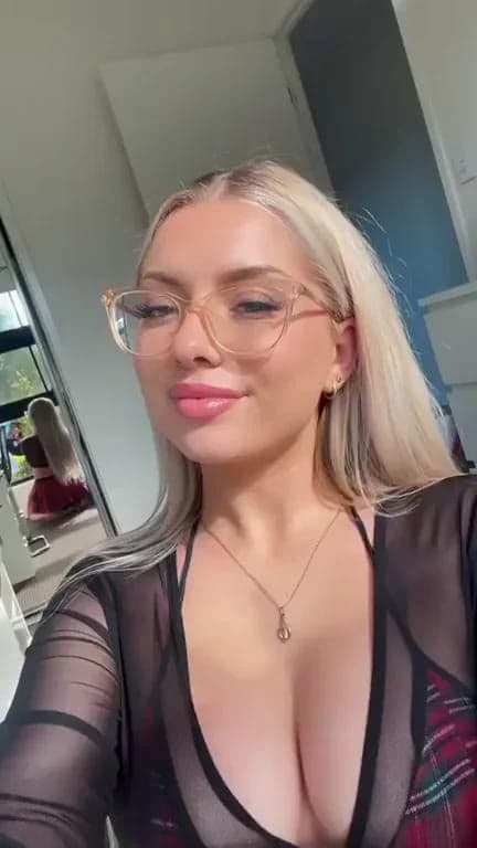 Carolina independent escort in bolton uk