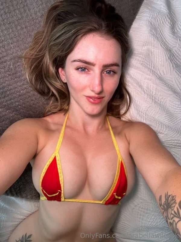 London’s petite bombshell with Natural 30F assets, UK 6, Authentic and irresistible independent escort in london uk