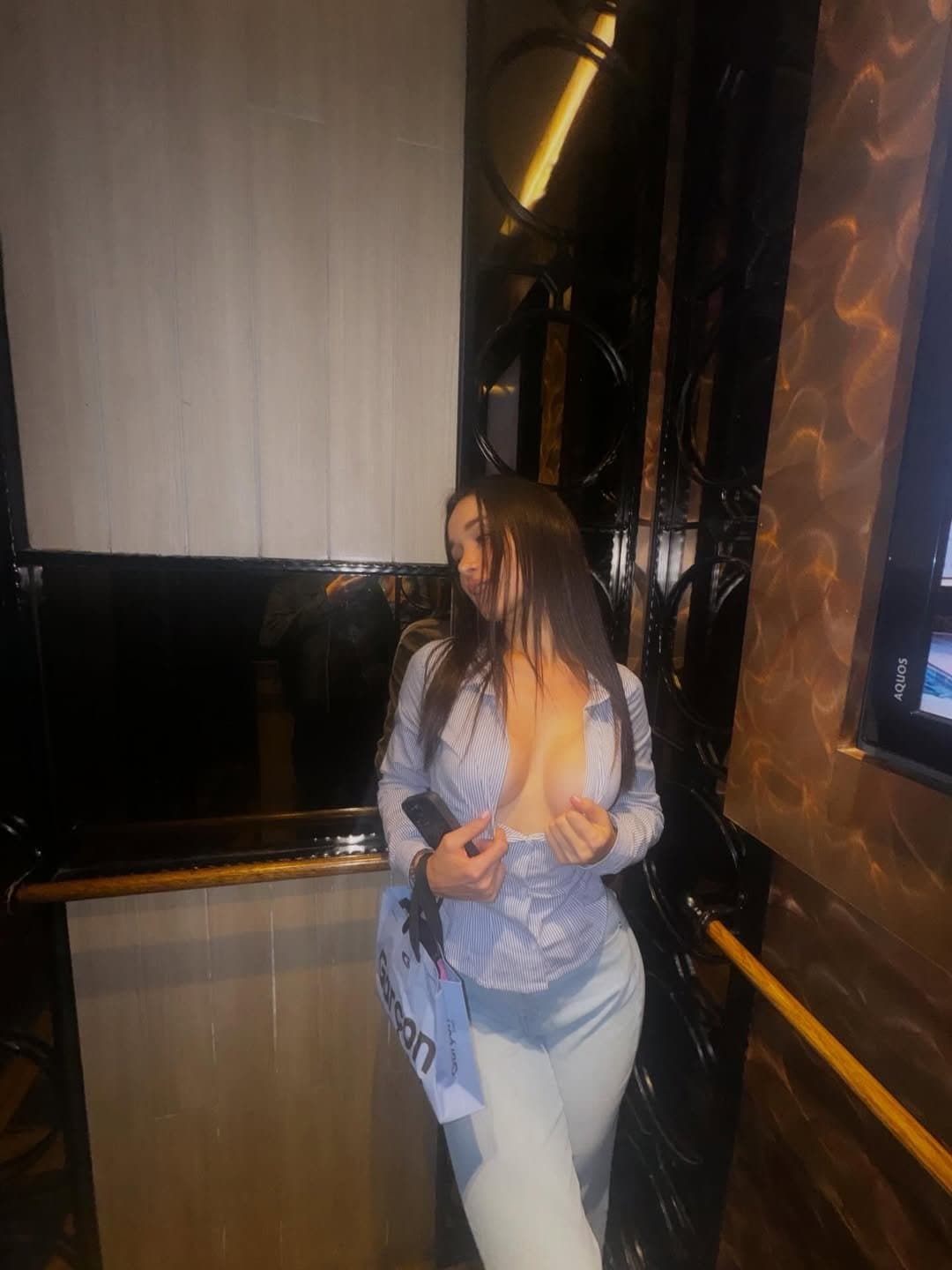 AVAILABLE FOR HOOKUP FULL SERVICE WITH NO RESTRICTIONS VERY independent escort in bedford uk