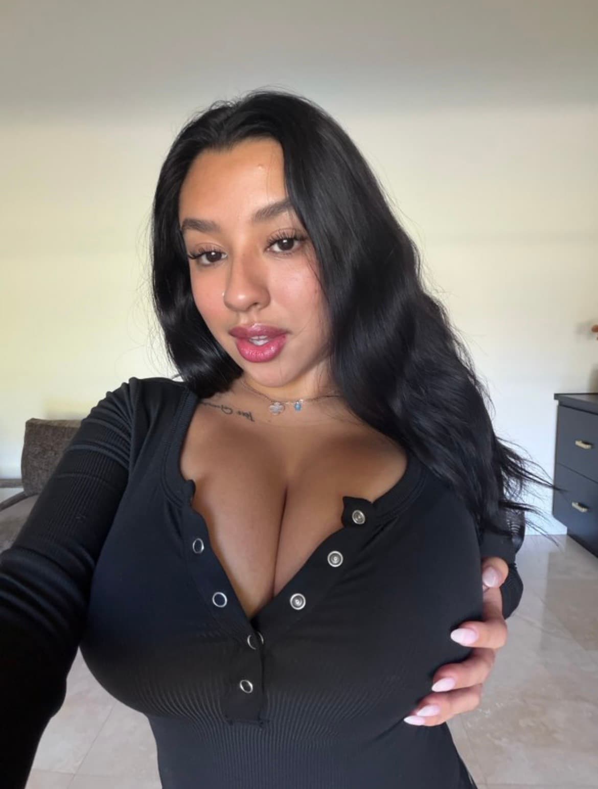 Croydon I’m available for meetup independent escort in croydon uk