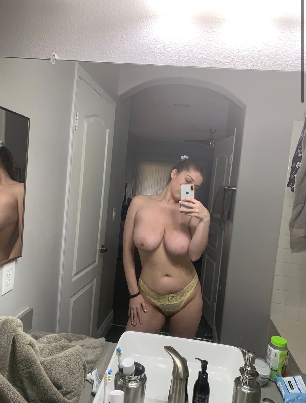 ShannonBatley independent escort in batley uk