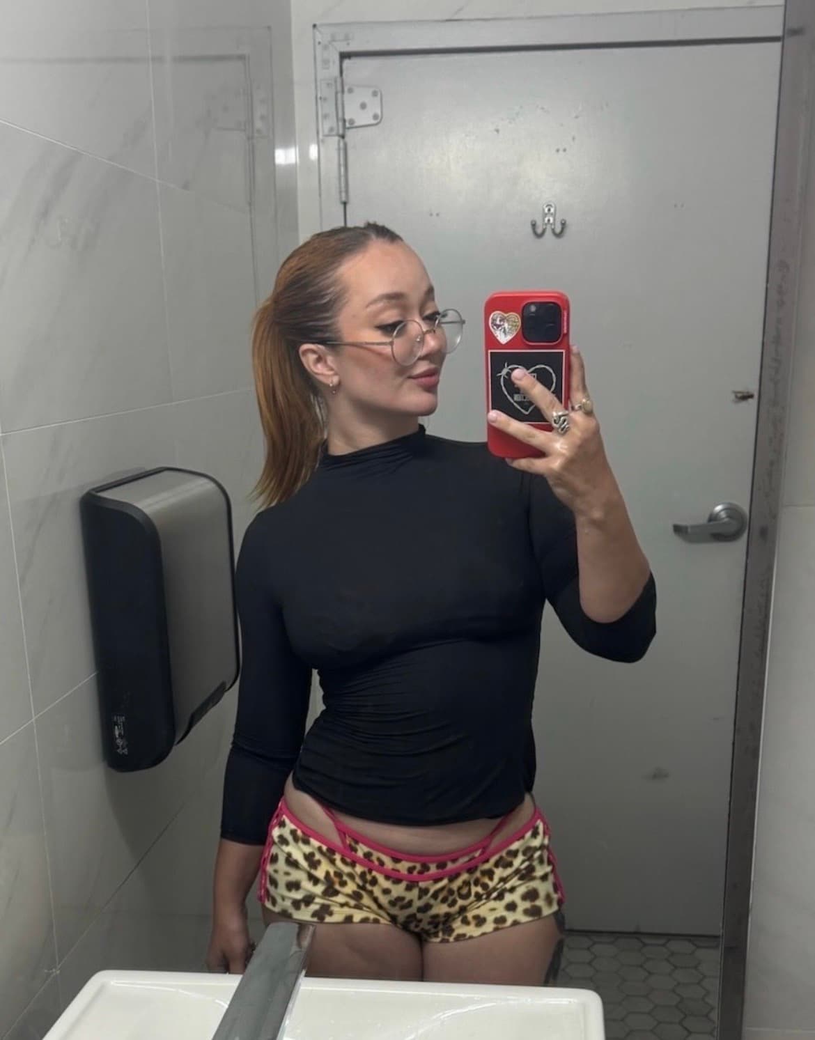 Olivia_22398 independent escort in banstead uk