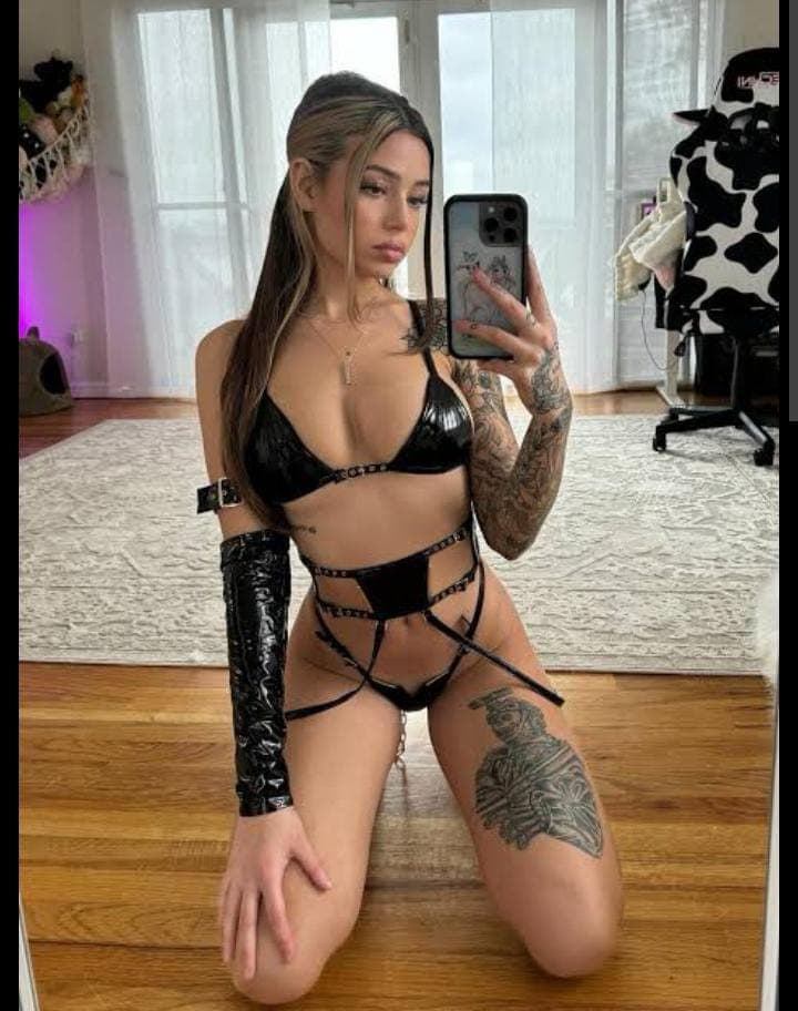 Riley London independent escort in london uk