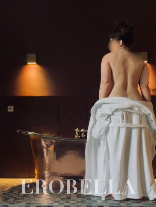 💕 Meet Josie Fleur ✨ Elegant Company & Genuine Connections independent escort in hamilton uk