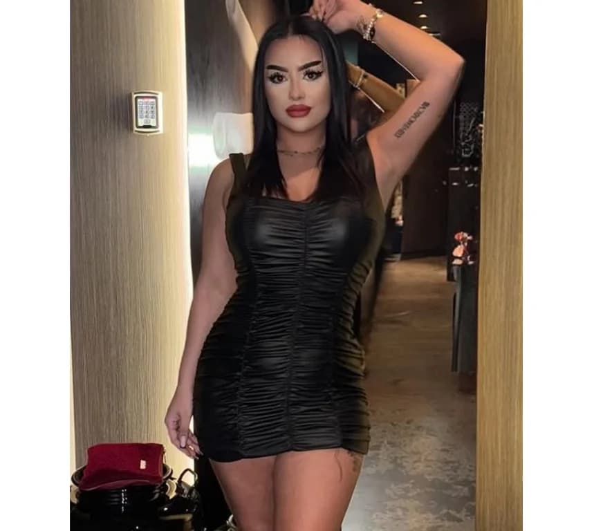 💖 Meet Hermina, Your Charming Adventure independent escort in banstead uk