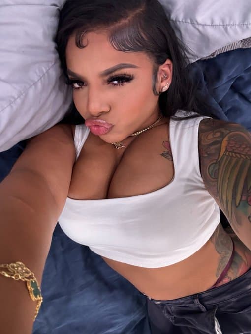Beatrice is always at your services independent escort in chesterfield uk