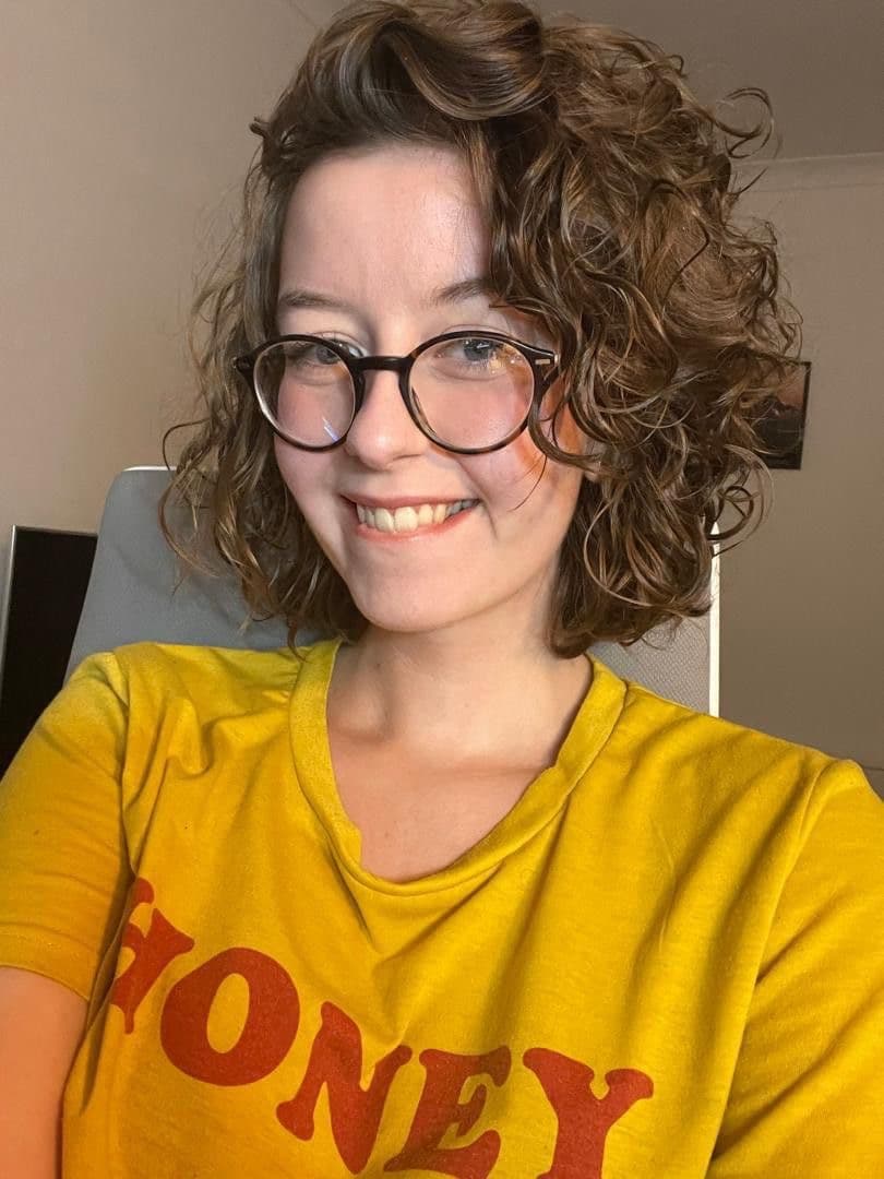 Am available for incall and outcall independent escort in eccles uk