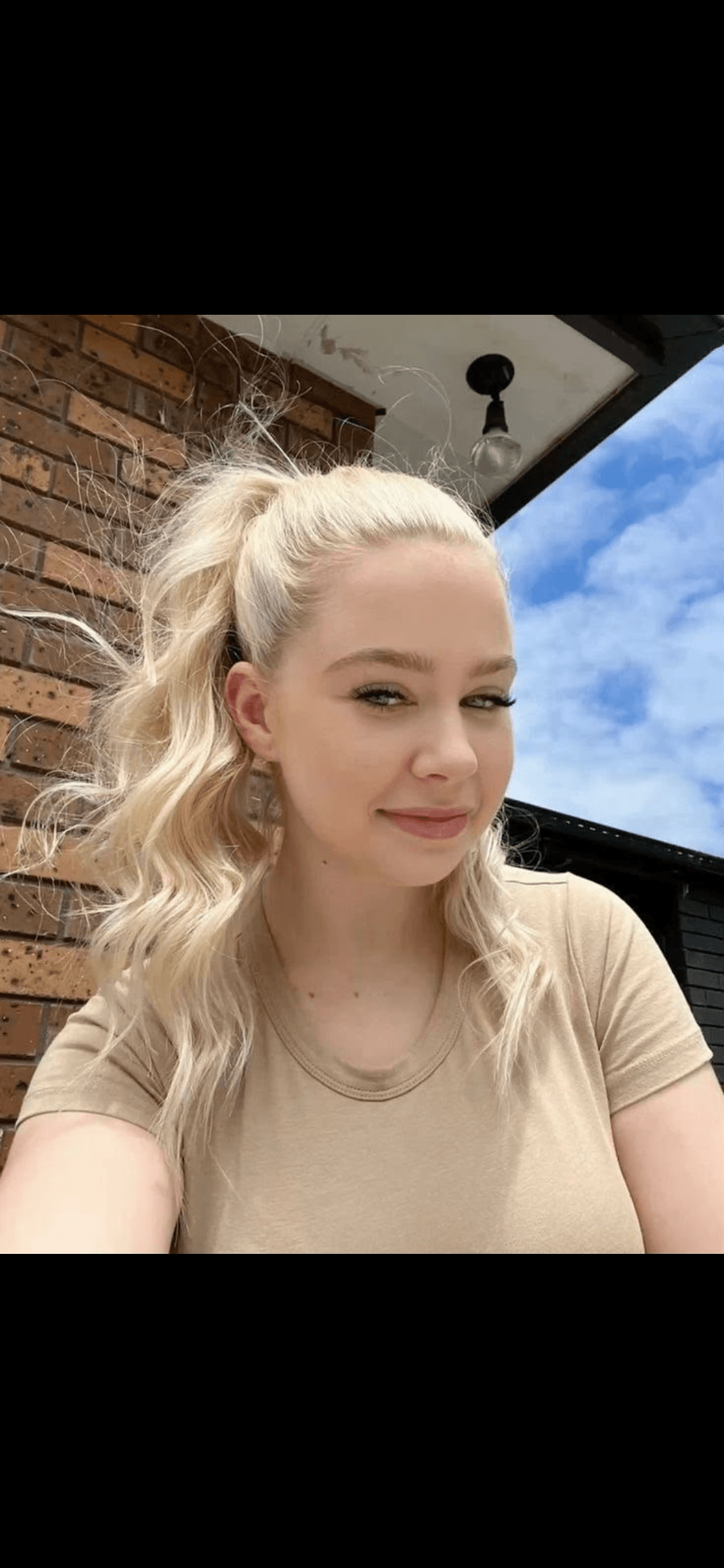 RILEY independent escort in burnley uk