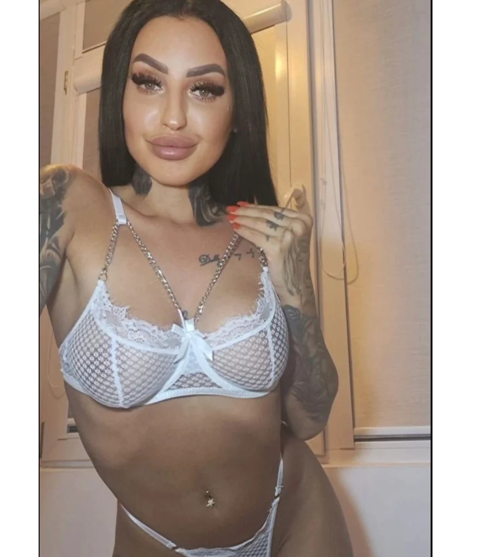 Hi guys.❤️Hot brunette in Leeds 24of7 👀❤️you should try me - Leeds escort - Seductive Seekers