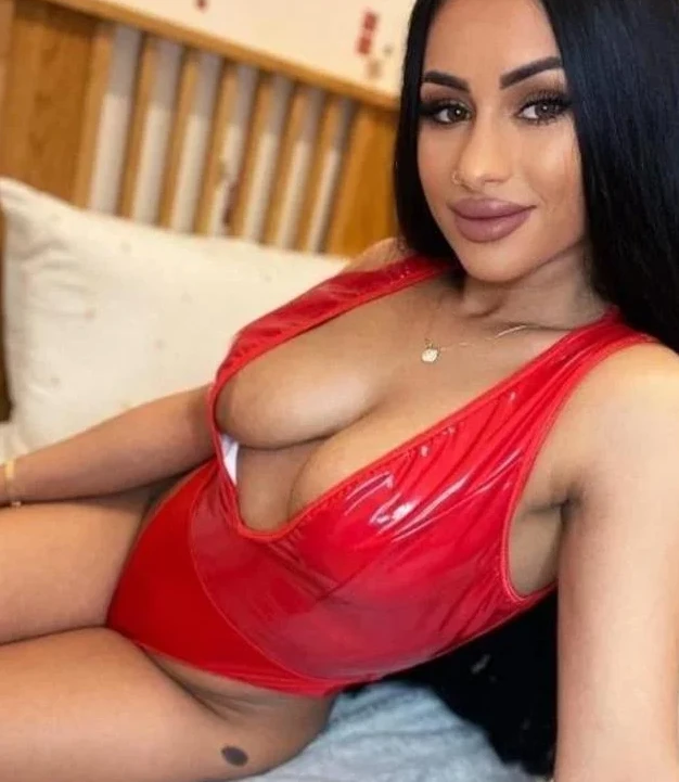 hi i'm very hot call me outcall 😍 - York escort - Seductive Seekers