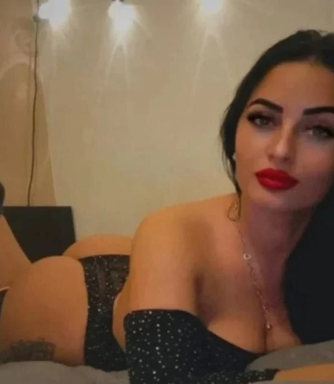 Hi guys Betty new party girl Owo❤️❤️❤️ - Liverpool escort - Seductive Seekers