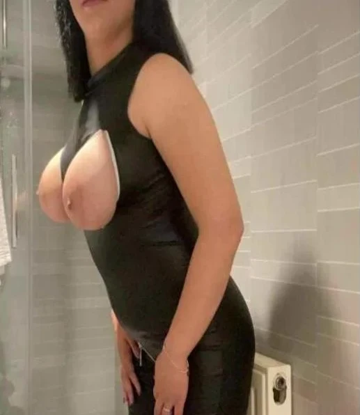 Horny$kataleia party girl 🥂 - Edinburgh escort - Seductive Seekers
