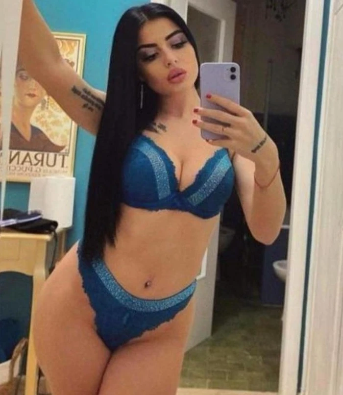 Bella